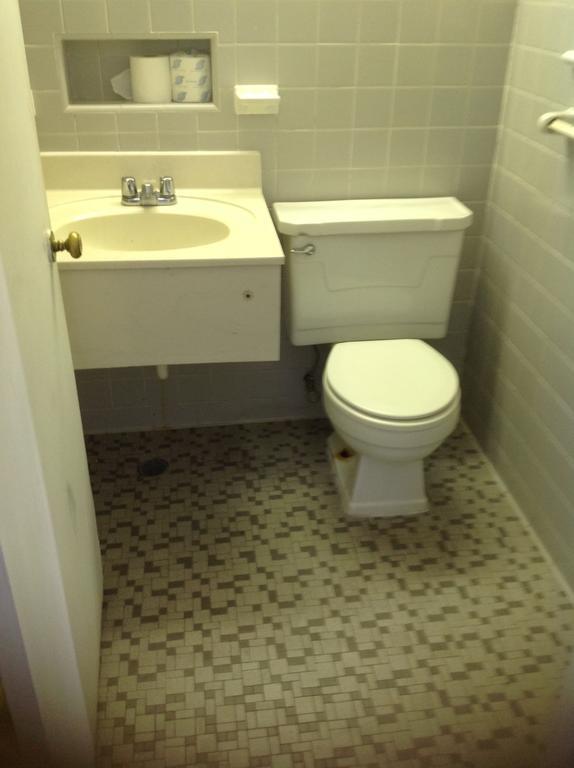 Deluxe Inn Camden Room photo